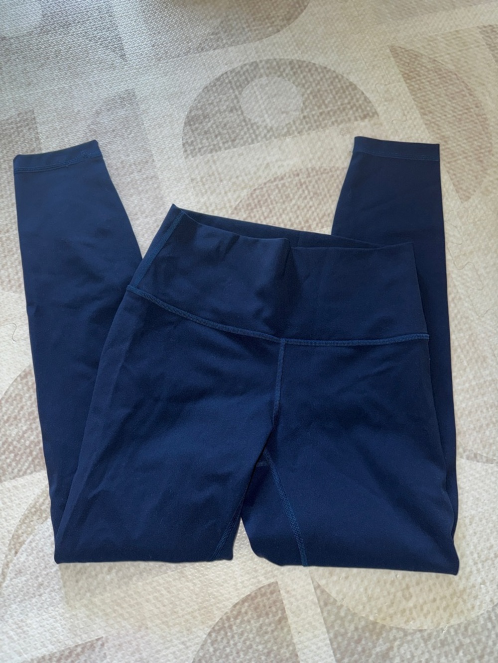 lululemon navy high-rise workout leggings - Picture 2 of 3